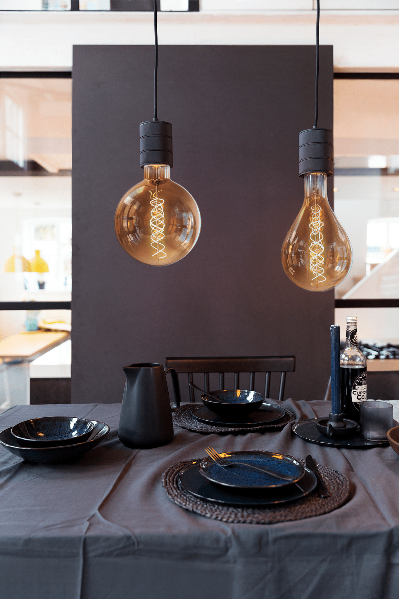 Calex Mega Globe Bulb - E27 - Filament - Gold