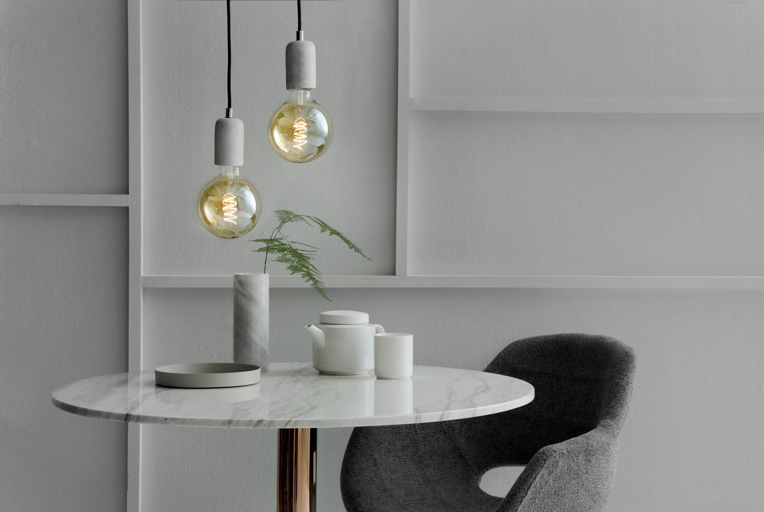 Calex Ampoule LED à filament spiralé - E27 - G125 - Doré