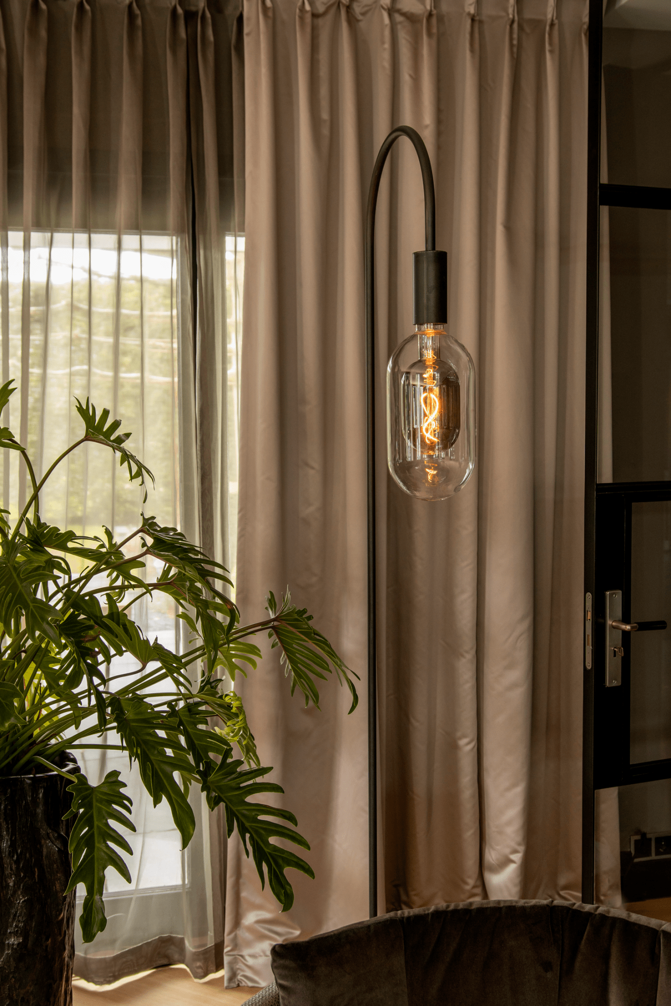 Calex Sundsvall - E27 - Filament - Titanium -Warm Wit- 3W - Dimbaar